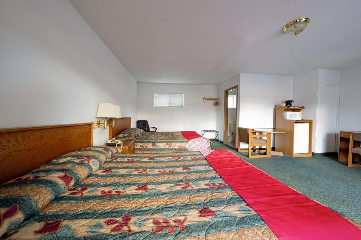 ג'ון דיי Budget 8 Motel מראה חיצוני תמונה