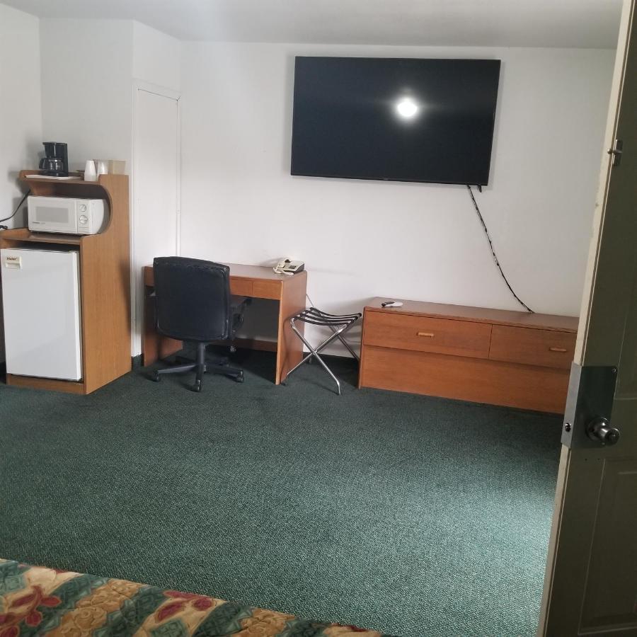 ג'ון דיי Budget 8 Motel מראה חיצוני תמונה